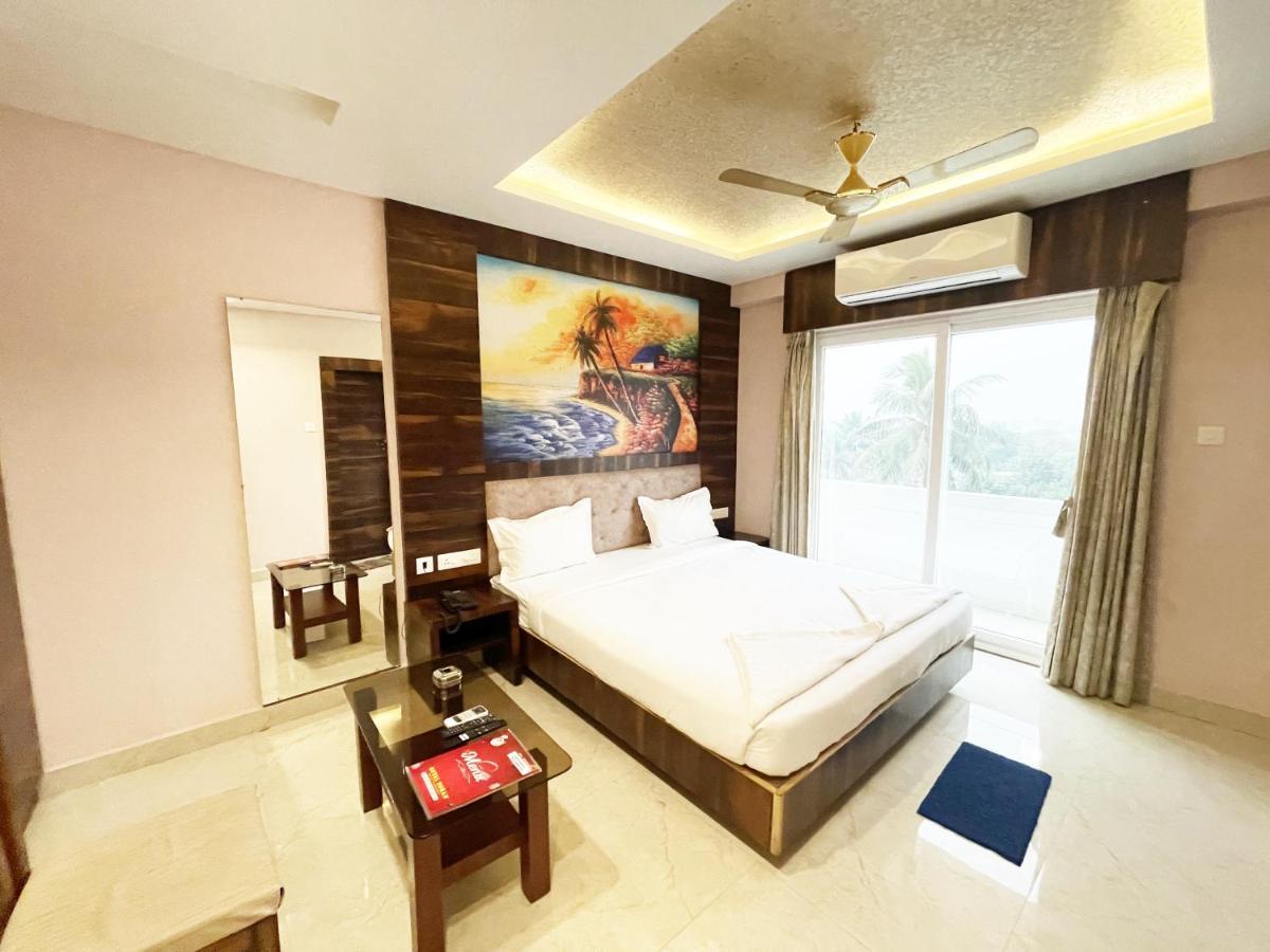 Shree Ganesh Hotel Puri Exterior photo