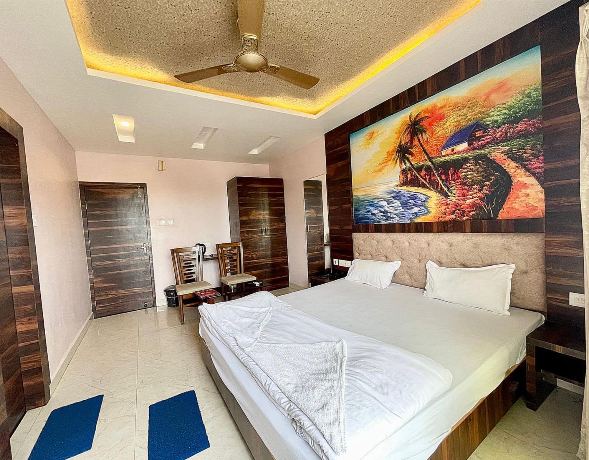 Shree Ganesh Hotel Puri Exterior photo